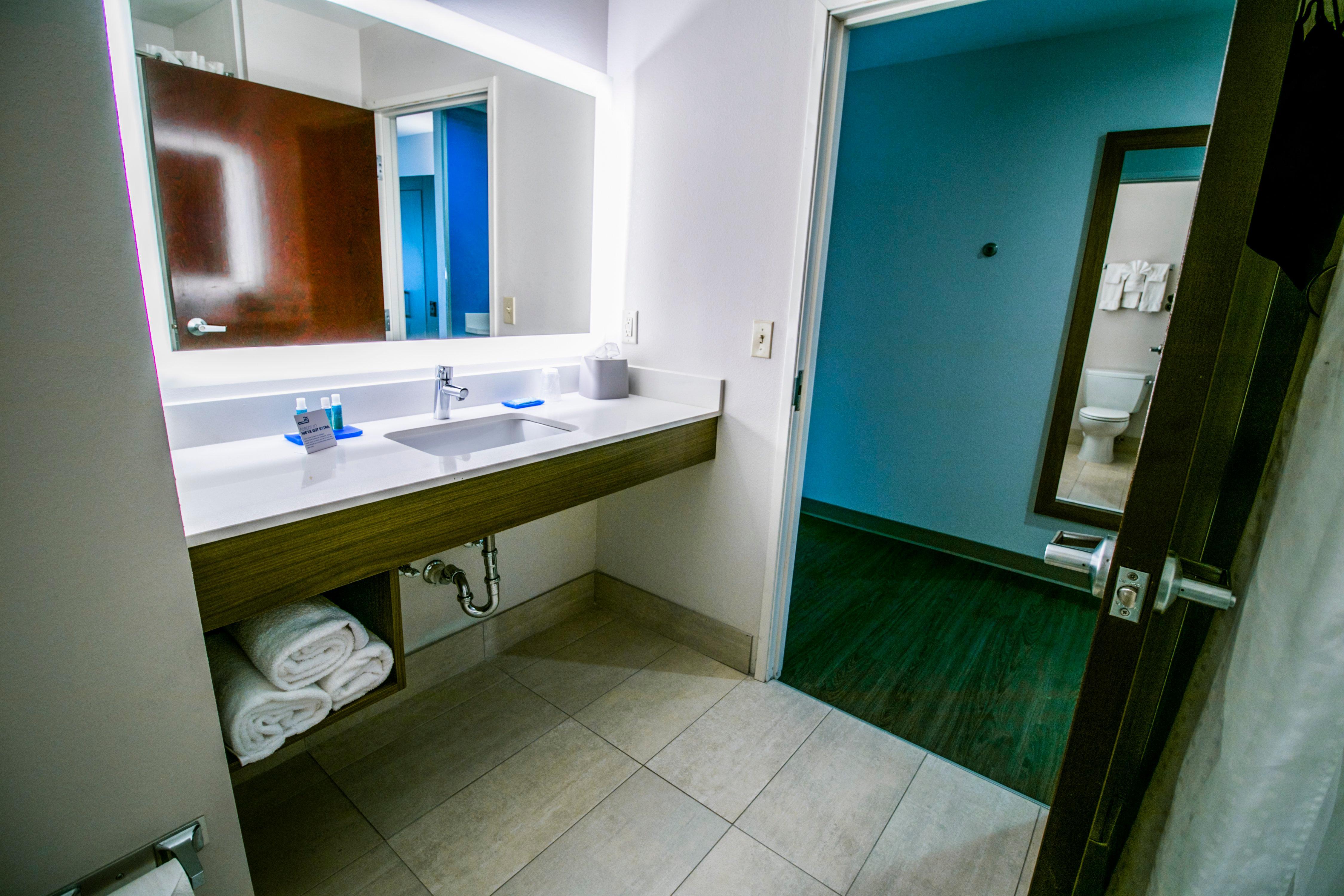 Holiday Inn Express Hotel & Suites Baton Rouge -Port Allen By Ihg Exterior foto